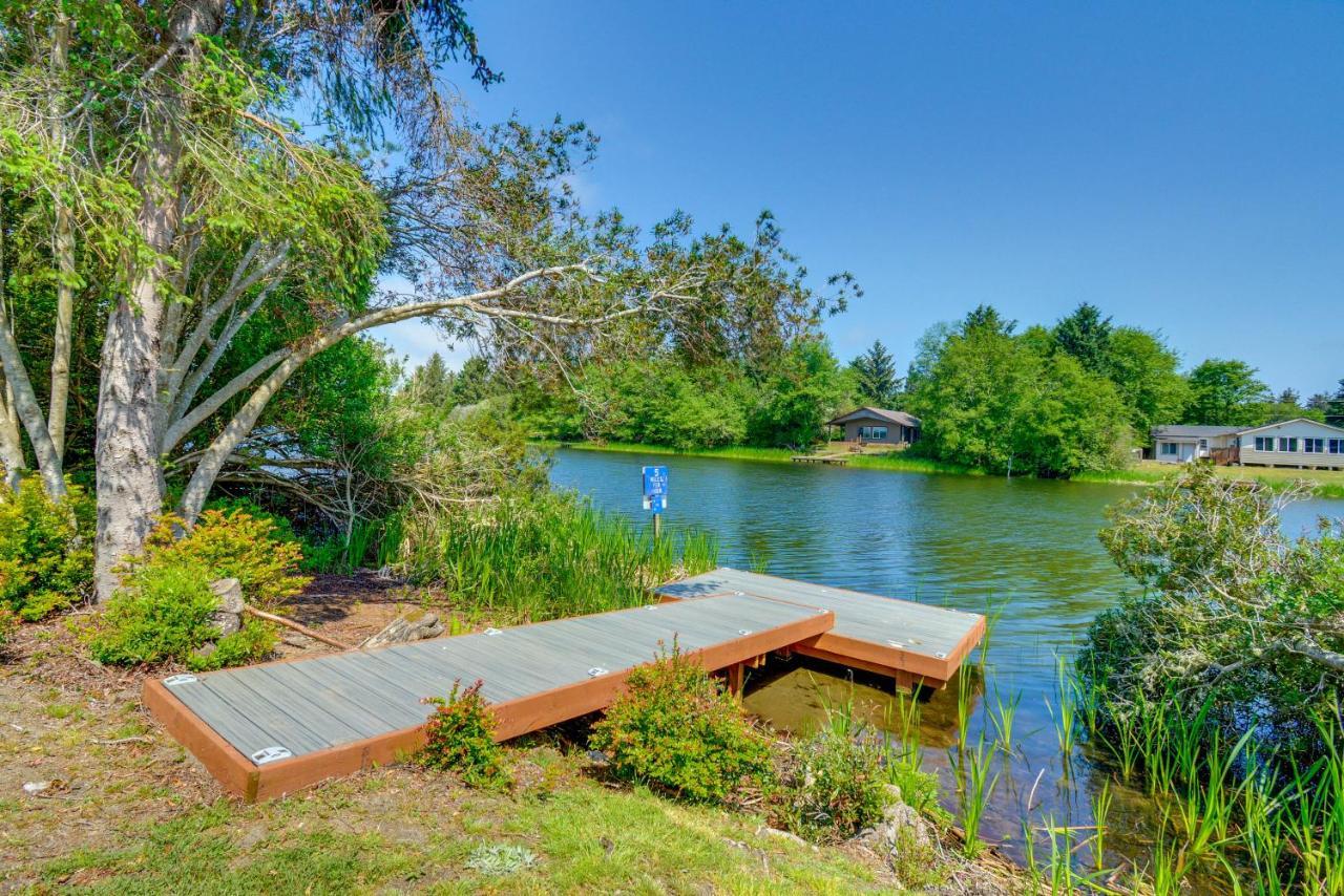 Canal Cottage Retreat With Dock And Waterfront Views โอเชียนชอร์ส ภายนอก รูปภาพ